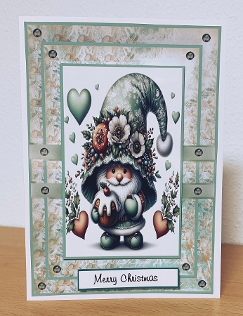 A5 christmas gnome by Suzi Cooper