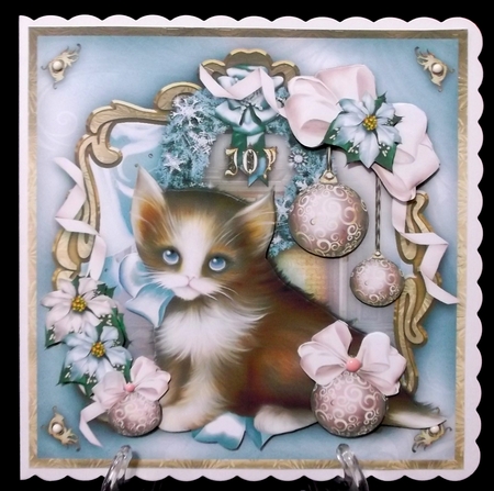 Christmas Winter Kitten with Baubles Mini Kit by Suzi Cooper