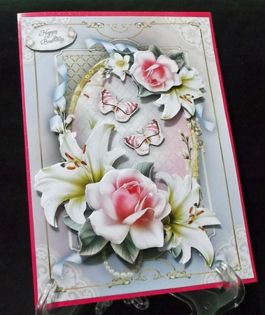 Soft Roses and Lilies Mini Kit by Suzi Cooper