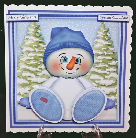 CHRISTMAS SNOWMAN WOBBLY HEAD CARD 7.5 Decoupage & Insert Mini Kit by Suzi Cooper