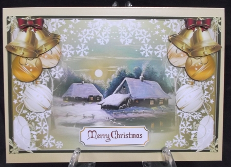 Golden Christmas 3 by Suzi Cooper