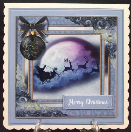 Santa & Bauble by Suzi Cooper