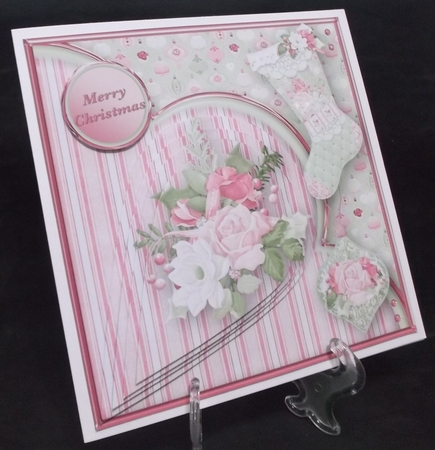 Festive Posy - Teardrop Pyramid Card Mini Kit by Suzi Cooper