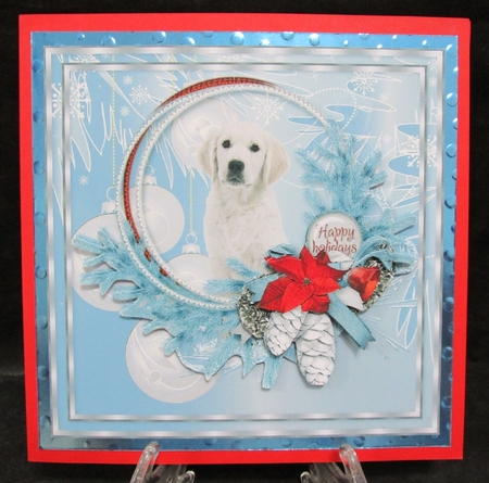 Golden Retriever Puppy in a Pretty Ring of Christmas Flowers Mini Kit by Suzi Cooper