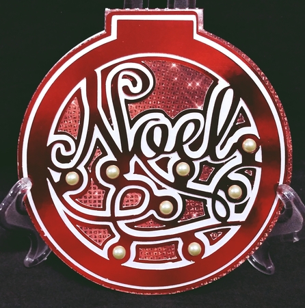 Noel bauble card by Suzi Cooper