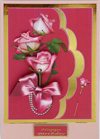 Roses and Pearls Double Scallop by Suzi Cooper