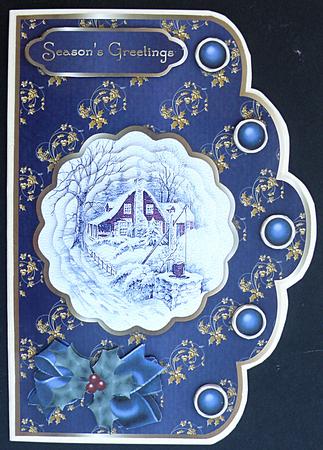 The Christmas Wishing Well Scallop Card Front and Pyramage by Suzi Cooper
