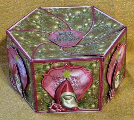 Pink Santa Large Hexagonal Gift Box Mini Kit by Suzi Cooper