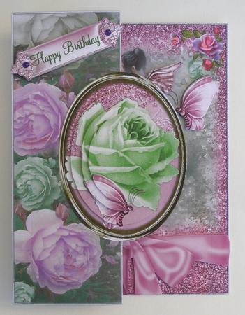 The Enchanted Garden No Holes Fold Mini Kit by Suzi Cooper
