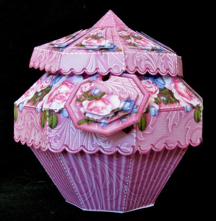 Truly Scrumptious Gift Box Pink Roses by Suzi Cooper