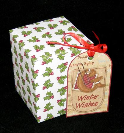 12 Christmas Crescent Tags Gingerbread by Suzi Cooper