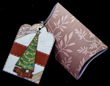 Xmas Tags by Suzi Cooper