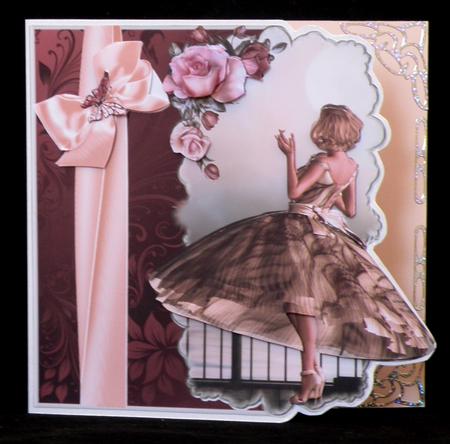 Shaped Over the Edge Topper Sunrise by Suzi Cooper