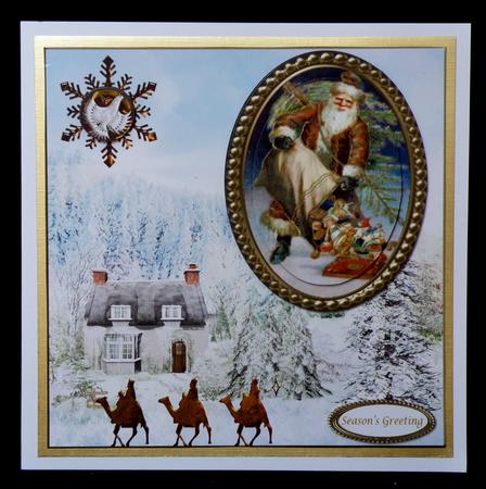 Christmas is Coming Vintage Santa & Pyramid Layers by Suzi Cooper