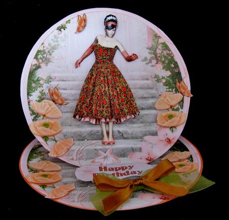 1950's Poppy Lady Round Easel Card Mini Kit by Suzi Cooper