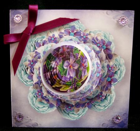 Violets Circle Pyramid Pop Through Mini Kit by Suzi Cooper