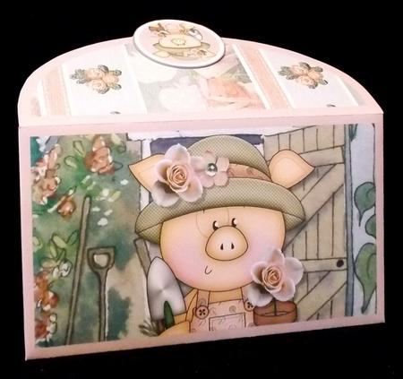 Lady Piggin' Gardening Money Wallet by Suzi Cooper