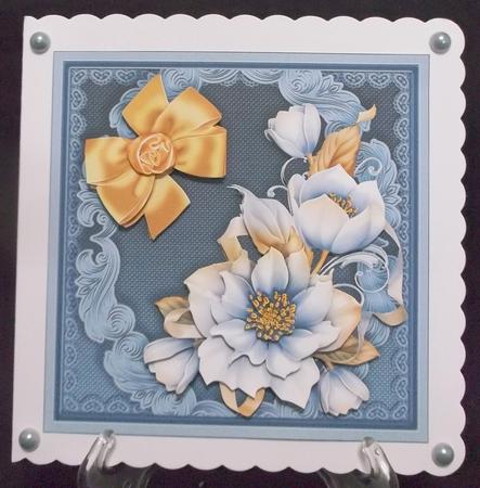 Frosted Flowers on a Scroll Frame 8inx8in Decoupage Mini Kit by Suzi Cooper
