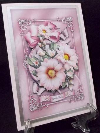 Cream and White Vintage Flowers by Suzi Cooper