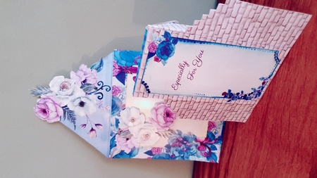 La Boutique 3D What an Entrance! Card and Envelope Kit. by xt farr