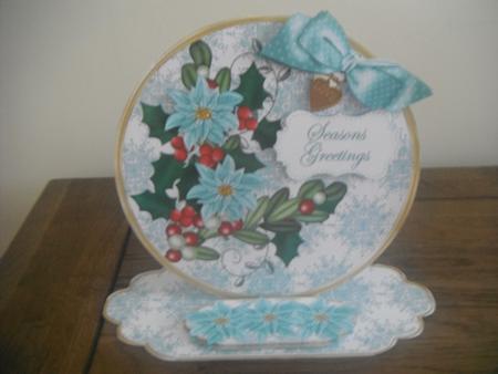 Dteal Poinsettia Seasons Greetings Circle Easel Card m Kit by Tina Fair