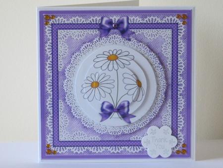 Denim and Daisies Quick Card with Circle Pyramage by Tracey Hutsby