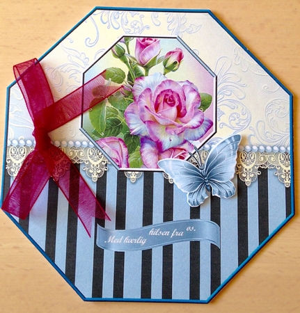 Beautiful Roses (2) by Ulla Skraedderdal