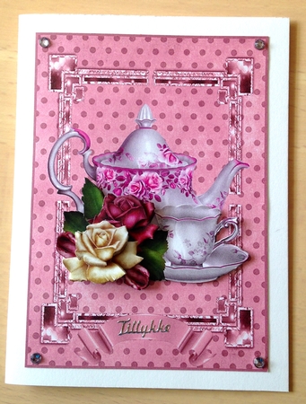 Morning Tea by Ulla Skraedderdal