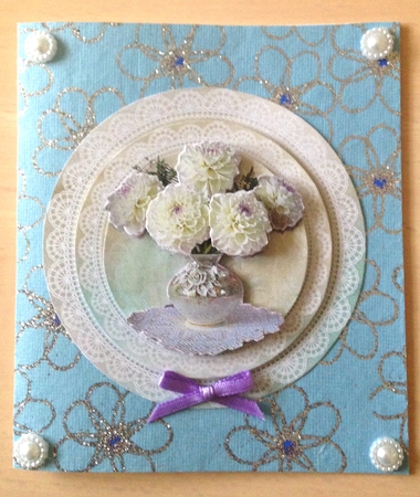 Romantic Dahlia topper by Ulla Skraedderdal