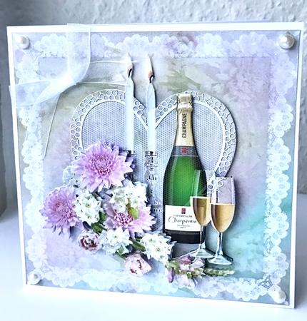 Romantic Stilleben topper by Ulla Skraedderdal