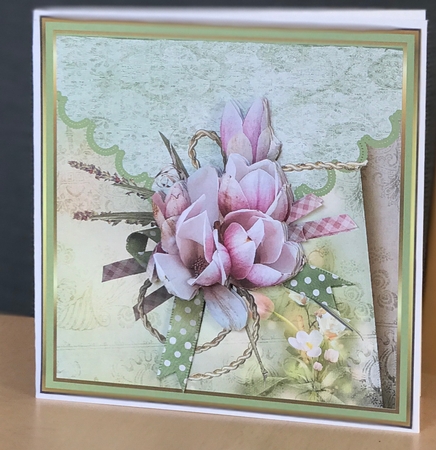 Beautiful flower by Ulla Skraedderdal
