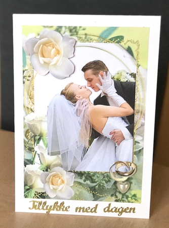 The wedding kiss, with cream roses & rings A5 by Ulla Skraedderdal