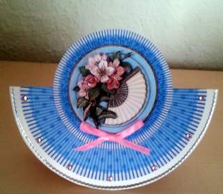 Apple Blossom Fan, Decoupage for Circle or Wobble Card by Ulla Skraedderdal