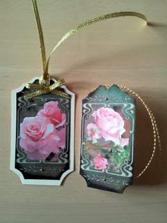 Floral Tags - Pink Roses by Ulla Skraedderdal