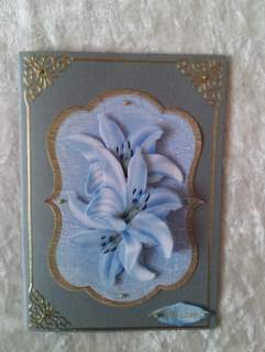 Scallop Topper Vintage Lillies by Ulla Skraedderdal