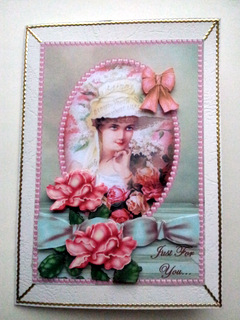 Lady with Hat in Pearl Frame by Ulla Skraedderdal