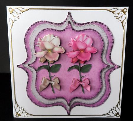 Scallop Topper & Roses by Ulla Skraedderdal