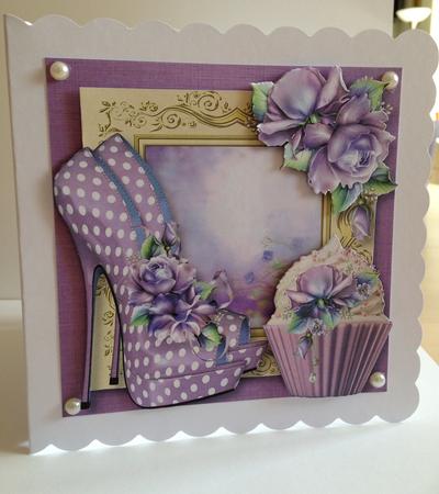 Eccentric Shoes, Cupcake & Purple Roses Mini Kit by Ulla Skraedderdal