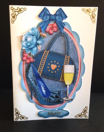 Lovely Topper with Blue Shoes and Bag  by Ulla Skraedderdal