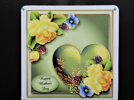 Fancy hearts - Yellow & Roses by Valerie Spowart