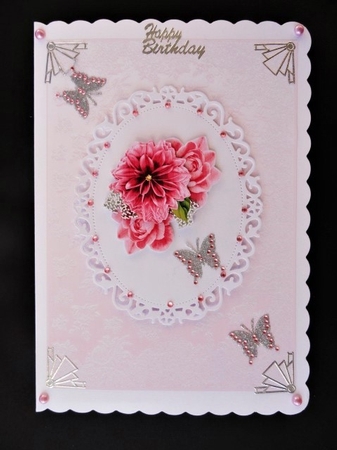 CU DR  Roses Beauty by Valerie Spowart