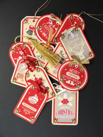 12 Christmas Tags by Valerie Spowart