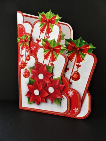 Scalloped Shaped Pocket Card Christmas #1 by Valerie Spowart
