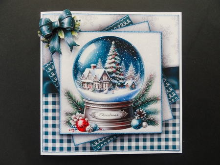 Winter Globe Mini Kit 7X7 by Valerie Spowart