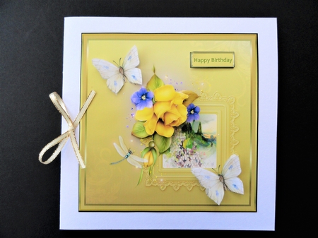 Yellow rose  by Valerie Spowart
