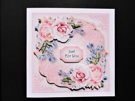 Damask Plaque Bumper Kit by Valerie Spowart