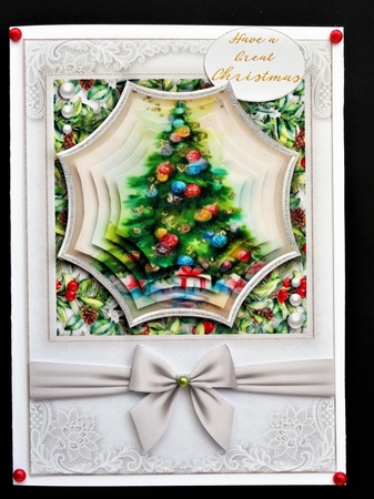 Christmas Pyramage mini kit 2 38 by Valerie Spowart