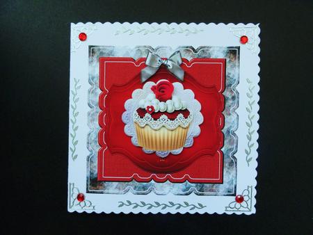 Cupcake Scallop Topper by Valerie Spowart