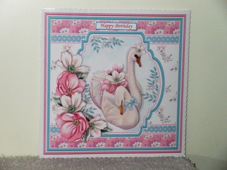 SWANS MOTHER & YOUNG 7.5 Decoupage & Insert Card Kit by Wayne Swan