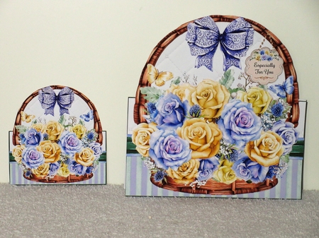 Rose Basket 02 Shaped Mini Page Kit by Wayne Swan